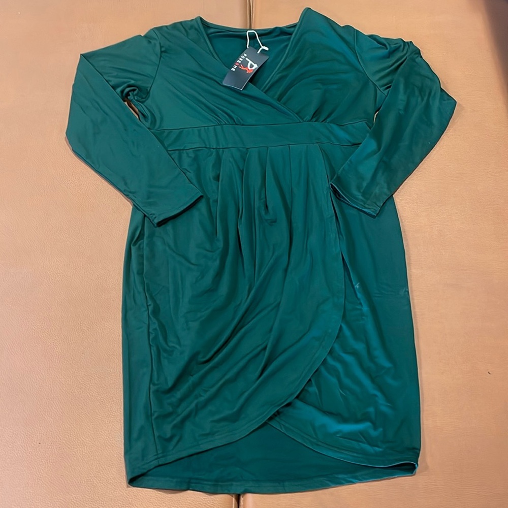 Poseshe Green Dress in size 2 X-Large in color Green